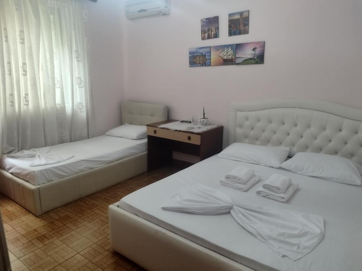 Guest Room Tirana Center Ngoại thất bức ảnh