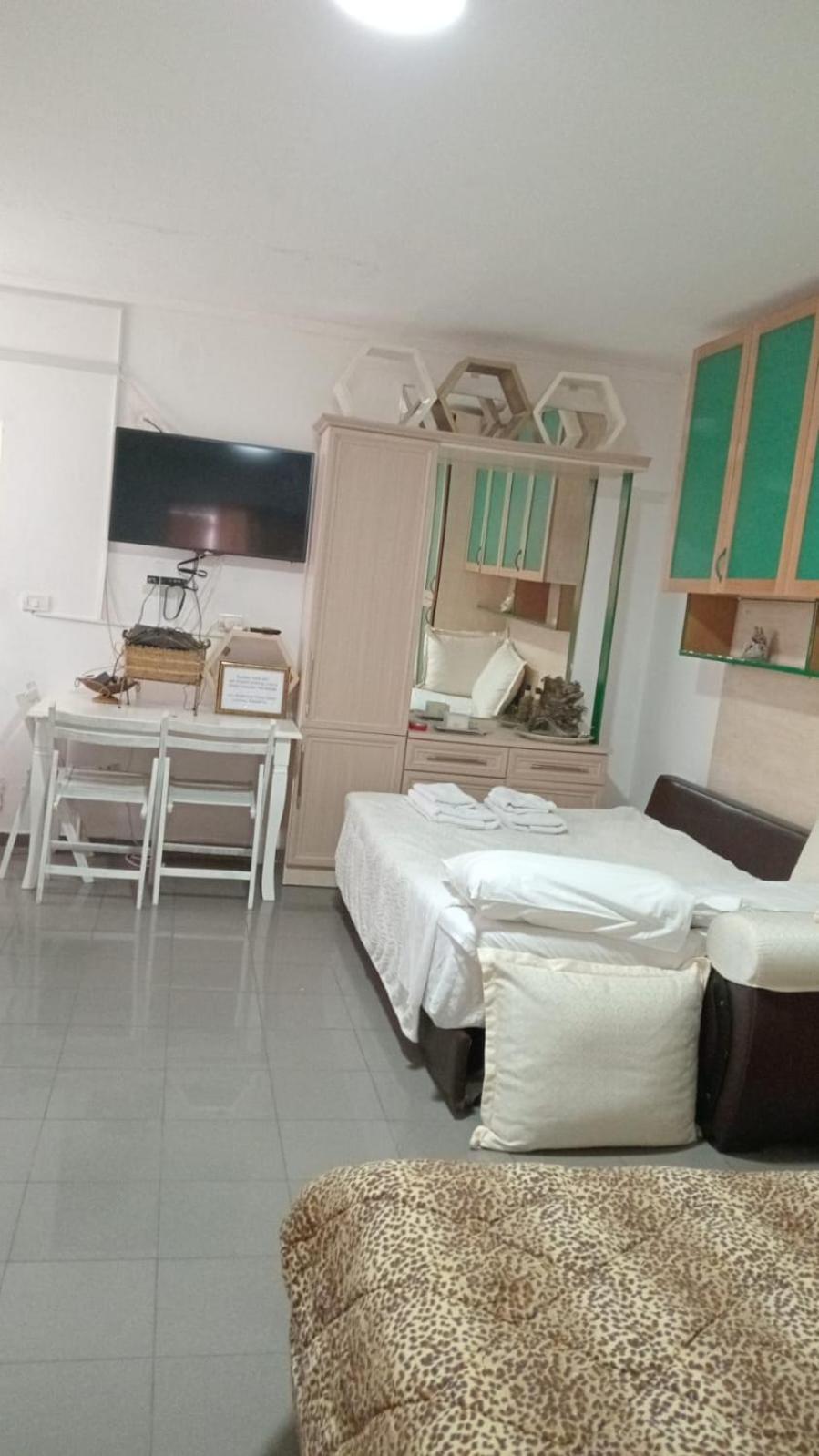 Guest Room Tirana Center Ngoại thất bức ảnh